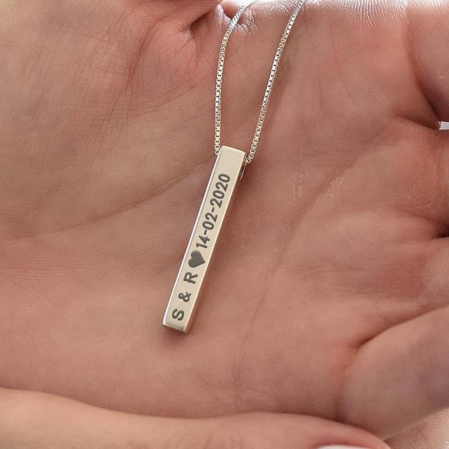 COLLIER BARRE 3D POUR HOMME