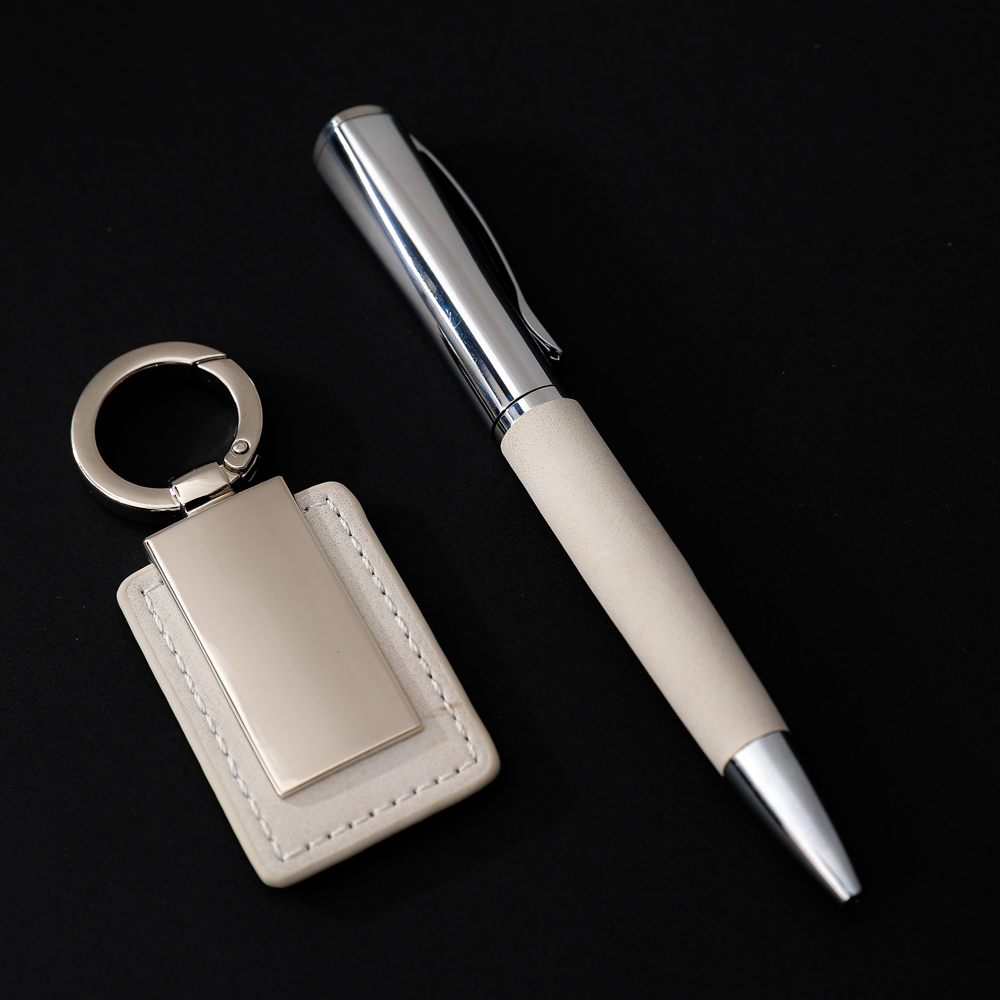 COFFRET CADEAU DE LUXE AVEC STYLO ET PORTE-CLÉS PERSONNALISABLE BLANC