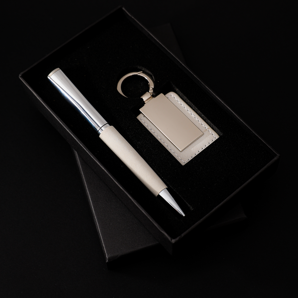 COFFRET CADEAU DE LUXE AVEC STYLO ET PORTE-CLÉS PERSONNALISABLE BLANC