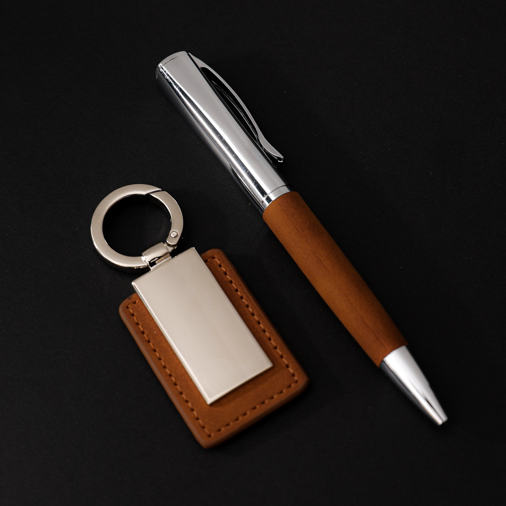 COFFRET CADEAU DE LUXE AVEC STYLO ET PORTE-CLÉS PERSONNALISABLE MARRON