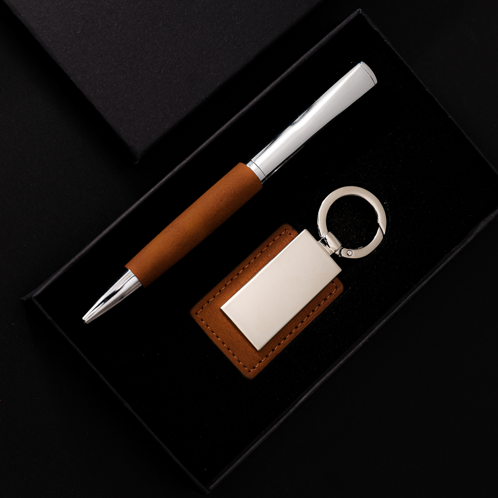 COFFRET CADEAU DE LUXE AVEC STYLO ET PORTE-CLÉS PERSONNALISABLE MARRON