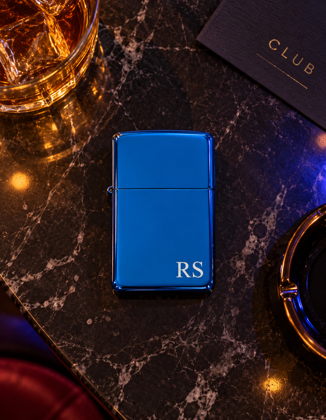 briquet-personnalise-bleu-grave-initiales
