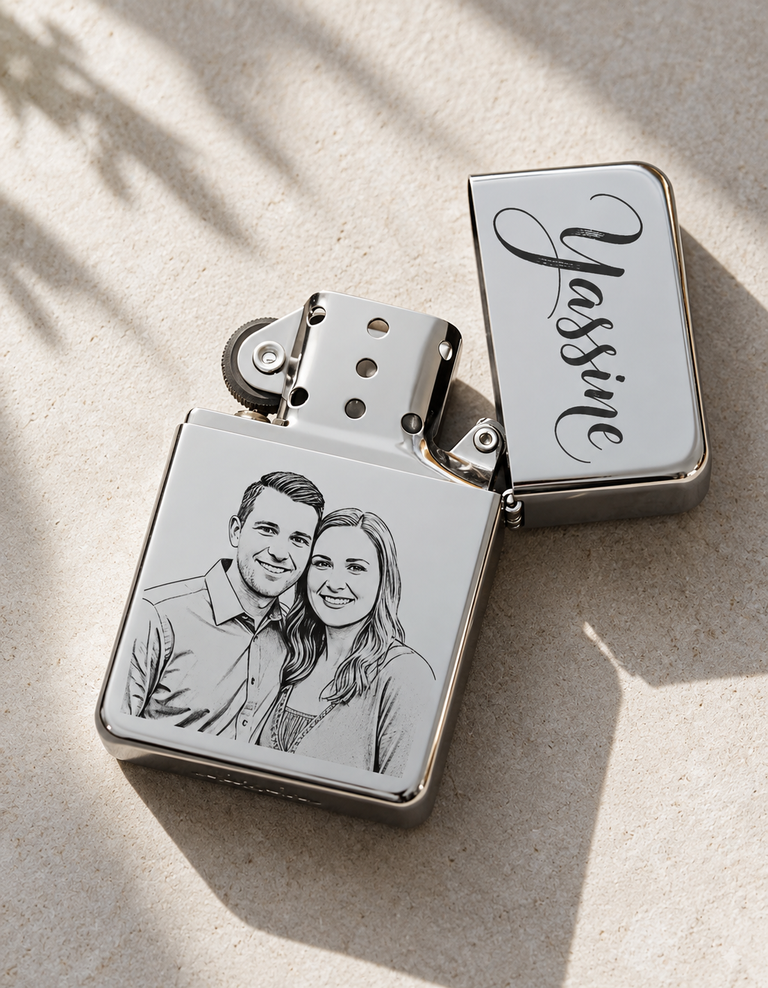 Briquet tempête chrome personnalisé, gravure laser d'une photo de couple et d'un prénom