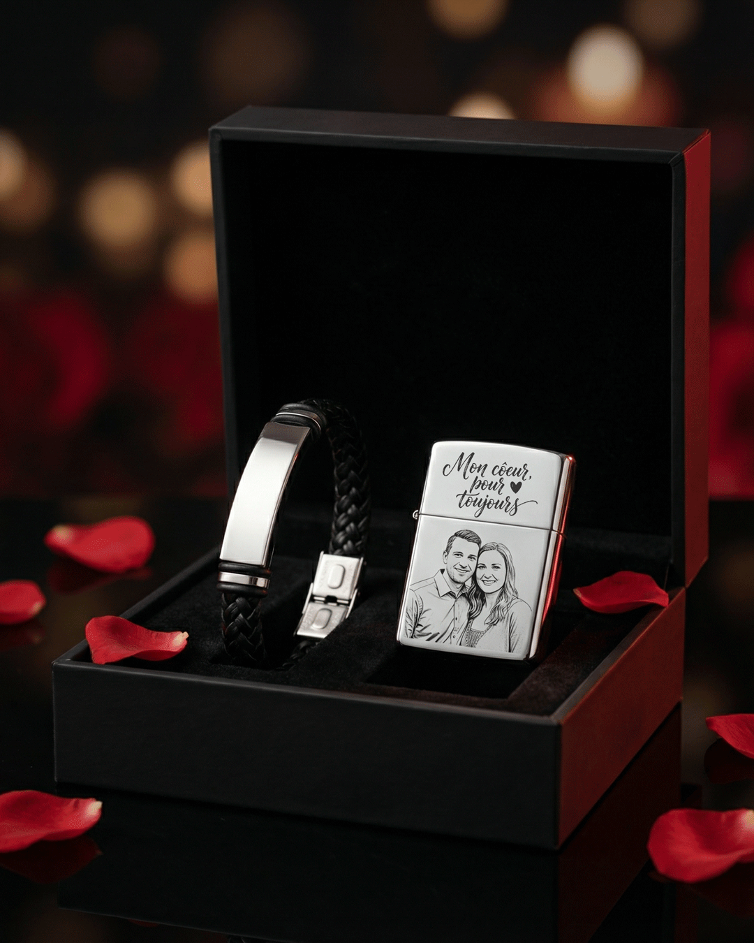 Coffret cadeau comprenant un bracelet en cuir tressé noir avec plaque argentée et un briquet gravé avec une photo de couple et le texte 'Mon cœur, pour toujours'.